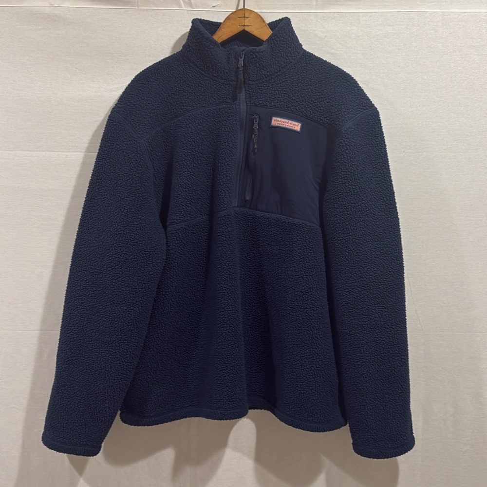 Vineyard vines, fleece
